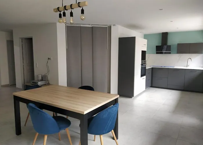 Appartement Moderne Dans Village De Charme